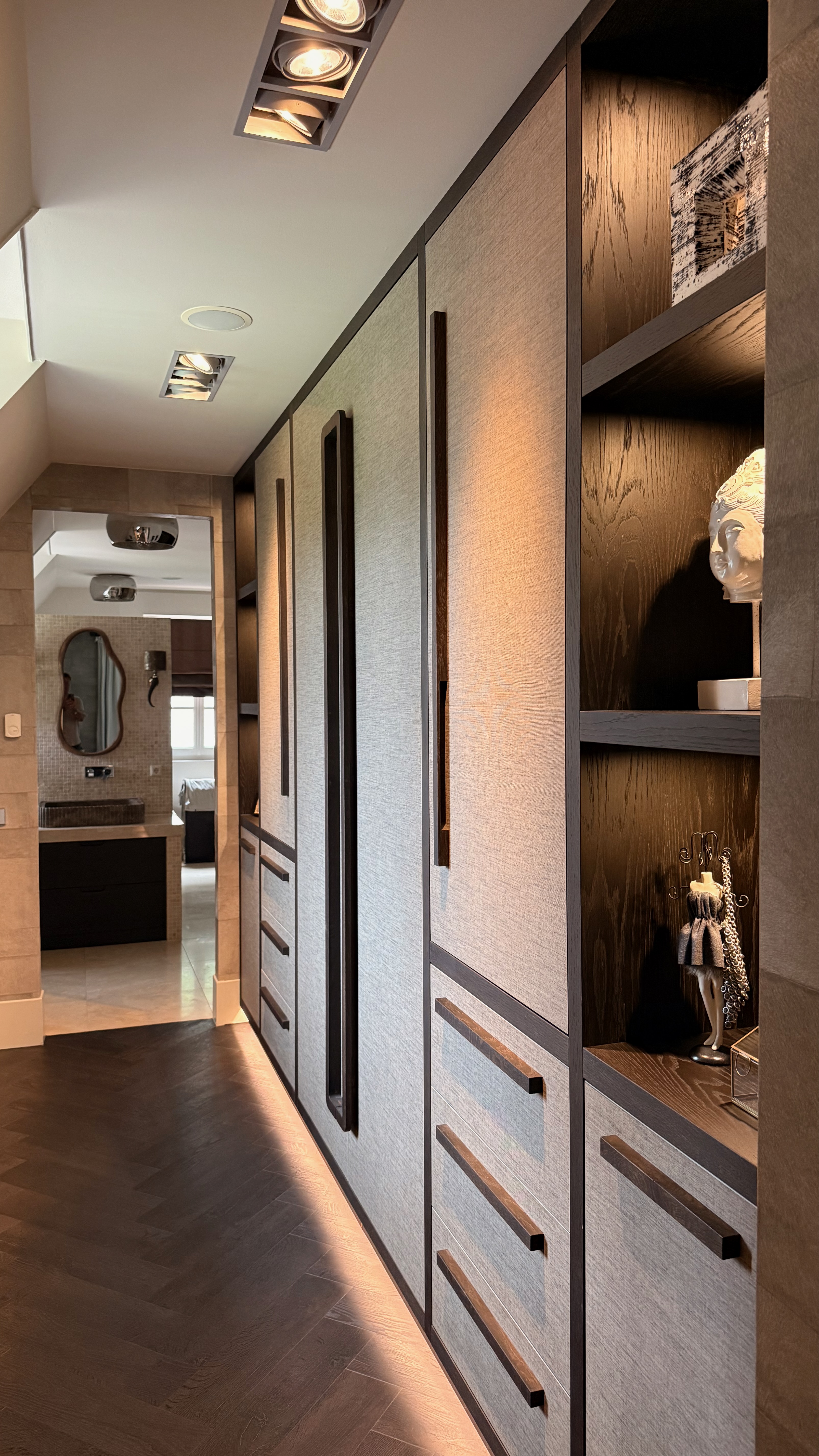 Walk-in closet meubel maatwerk